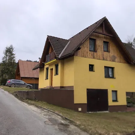 Oravská Priehrada Alojamento de Turismo Selvagem *