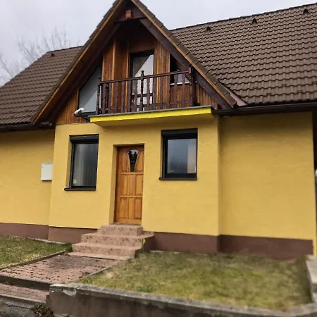 Oravska Priehrada Hytte