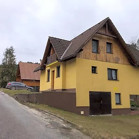 Oravska Priehrada Lodge *