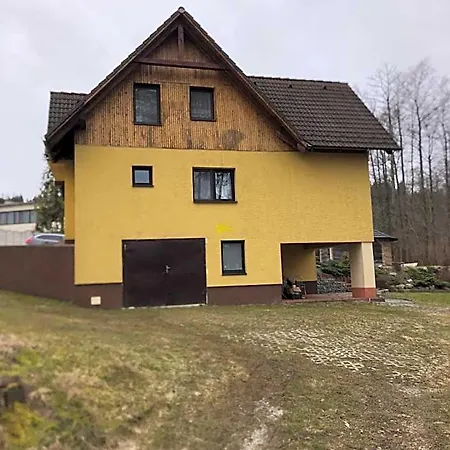 Oravska Priehrada Lodge *