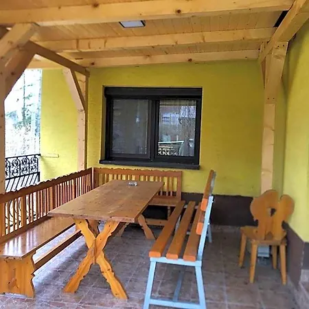 Oravska Priehrada Lodge *
